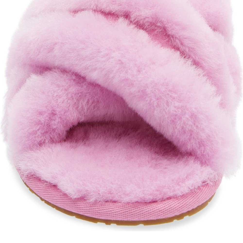 COPY - COPY - Ugg slippers